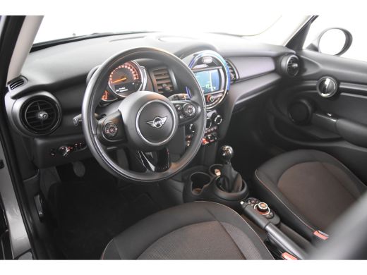 Mini Mini 1.5 One *1ste Eigenaar*Navigatie*Stoelverwarming*Parkassist* ActivLease financial lease