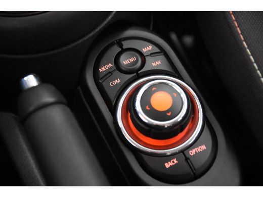 Mini Mini 1.5 One *1ste Eigenaar*Navigatie*Stoelverwarming*Parkassist* ActivLease financial lease
