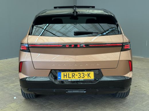 Opel Grandland GS 73 kWh | Focal | Pano | 20 '' LMV | Stoel- + Stuurverwarming | Audio installatie premium | Ele... ActivLease financial lease