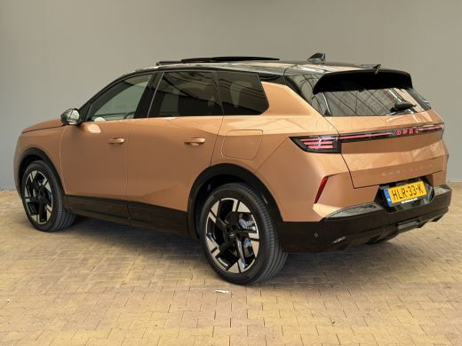 Opel Grandland GS 73 kWh | Focal | Pano | 20 '' LMV | Stoel- + Stuurverwarming | Audio installatie premium | Ele... ActivLease financial lease