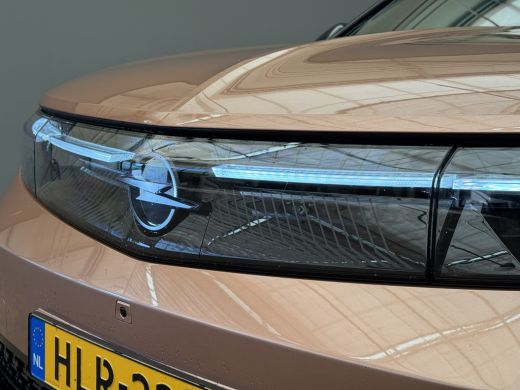 Opel Grandland GS 73 kWh | Focal | Pano | 20 '' LMV | Stoel- + Stuurverwarming | Audio installatie premium | Ele... ActivLease financial lease
