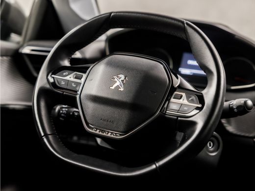 Peugeot 208 1.2 PureTech Sport (APPLE CARPLAY, GROOT NAVI, PARKEERSENSOREN, SPORTSTOELEN, LANE ASSIST, CRUISE... ActivLease financial lease