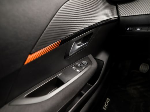 Peugeot 208 1.2 PureTech Sport (APPLE CARPLAY, GROOT NAVI, PARKEERSENSOREN, SPORTSTOELEN, LANE ASSIST, CRUISE... ActivLease financial lease