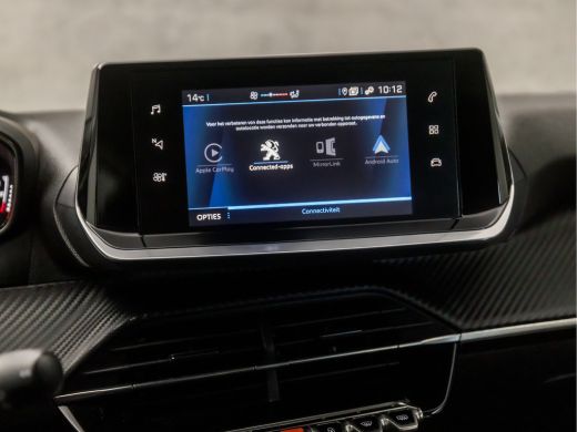 Peugeot 208 1.2 PureTech Sport (APPLE CARPLAY, GROOT NAVI, PARKEERSENSOREN, SPORTSTOELEN, LANE ASSIST, CRUISE... ActivLease financial lease