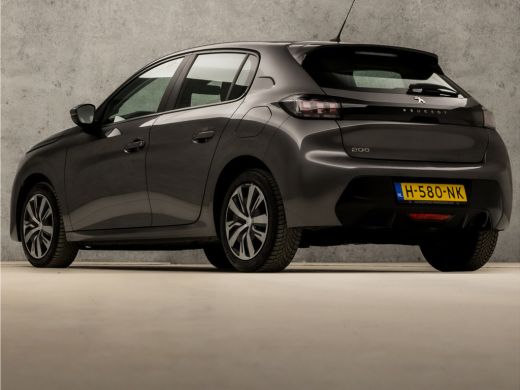 Peugeot 208 1.2 PureTech Sport (APPLE CARPLAY, GROOT NAVI, PARKEERSENSOREN, SPORTSTOELEN, LANE ASSIST, CRUISE... ActivLease financial lease