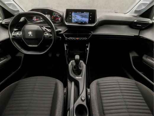 Peugeot 208 1.2 PureTech Sport (APPLE CARPLAY, GROOT NAVI, PARKEERSENSOREN, SPORTSTOELEN, LANE ASSIST, CRUISE... ActivLease financial lease