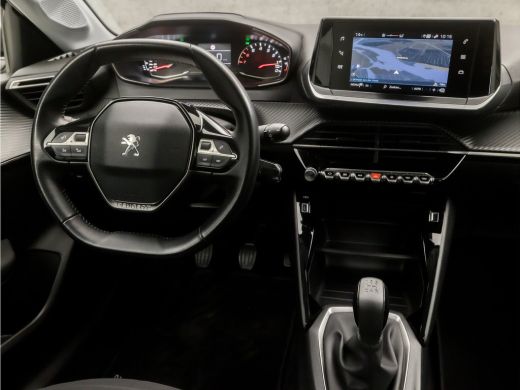 Peugeot 208 1.2 PureTech Sport (APPLE CARPLAY, GROOT NAVI, PARKEERSENSOREN, SPORTSTOELEN, LANE ASSIST, CRUISE... ActivLease financial lease