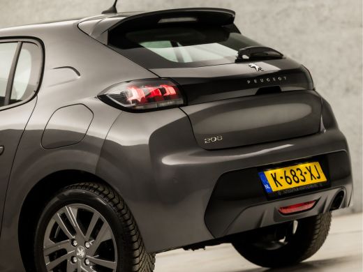 Peugeot 208 1.2 PureTech Sport (APPLE CARPLAY, GROOT NAVI, PARKEERSENSOREN, SPORTSTOELEN, LM VELGEN, LANE ASS... ActivLease financial lease