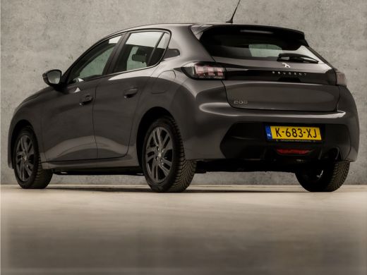 Peugeot 208 1.2 PureTech Sport (APPLE CARPLAY, GROOT NAVI, PARKEERSENSOREN, SPORTSTOELEN, LM VELGEN, LANE ASS... ActivLease financial lease