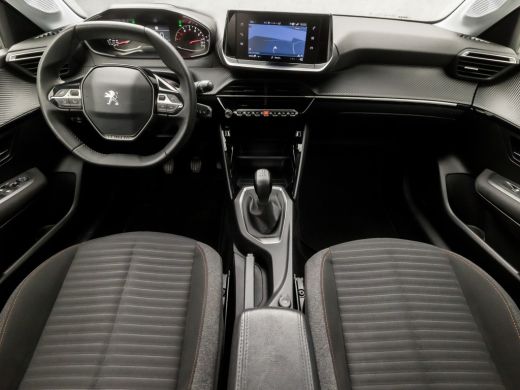 Peugeot 208 1.2 PureTech Sport (APPLE CARPLAY, GROOT NAVI, PARKEERSENSOREN, SPORTSTOELEN, LM VELGEN, LANE ASS... ActivLease financial lease
