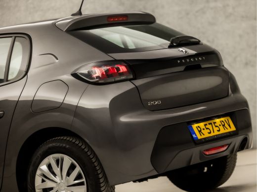 Peugeot 208 1.2 PureTech Sport (APPLE CARPLAY, GROOT NAVI, SPORTSTOELEN, DAB+, CRUISE, LANE ASSIST, NIEUWSTAAT) ActivLease financial lease