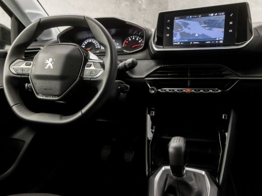 Peugeot 208 1.2 PureTech Sport (APPLE CARPLAY, GROOT NAVI, SPORTSTOELEN, DAB+, CRUISE, LANE ASSIST, NIEUWSTAAT) ActivLease financial lease