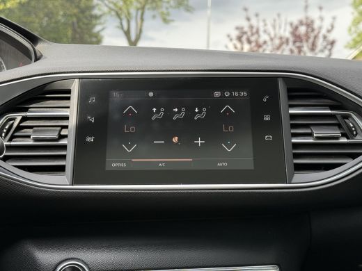 Peugeot 308 SW 1.5 BlueHDi 130pk Premium | Navi  | Camera | Panorama | Trekhaak | ActivLease financial lease