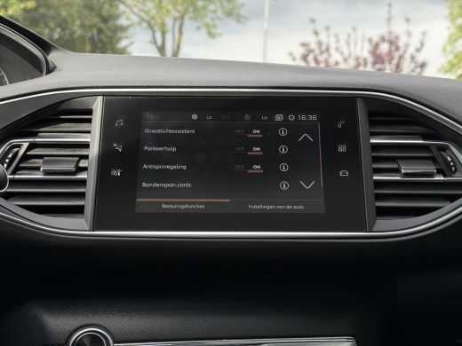 Peugeot 308 SW 1.5 BlueHDi 130pk Premium | Navi  | Camera | Panorama | Trekhaak | ActivLease financial lease