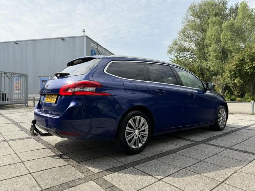 Peugeot 308 SW 1.5 BlueHDi 130pk Premium | Navi  | Camera | Panorama | Trekhaak | ActivLease financial lease