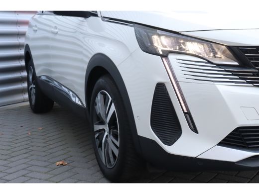 Peugeot 5008 1.2 PURETECH 130PK 7-ZITS ALLURE PACK AUTOMAAT / NAVI / CLIMA / PDC / 18" LMV / CAMERA / KEYLESS ... ActivLease financial lease