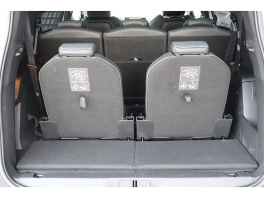 Peugeot 5008 1.2 PURETECH 130PK 7-ZITS ALLURE PACK AUTOMAAT / NAVI / CLIMA / PDC / 18" LMV / CAMERA / KEYLESS ... ActivLease financial lease
