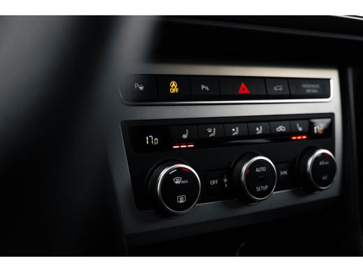Seat Ateca 1.5 TSI 150PK DSG Aut. FR Business Intense | App-Connect | Dodehoek Detectie | 18'' LMV | Navigat... ActivLease financial lease