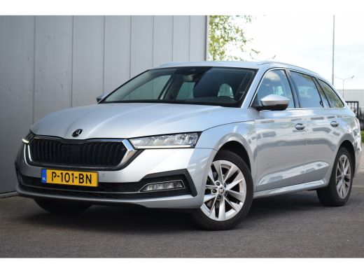 Skoda Octavia Combi 1.5 TSI First Edition | Apple CarPlay | Stoelverw. | Virtual | Camera ActivLease financial lease