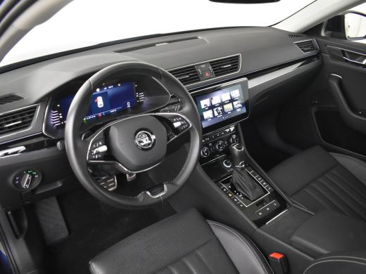 Skoda Superb Combi Laurin klement 1.4 TSI iV 218pk PHEV Laurin & Klement | Trekhaak | Canton Audio | Keyless |... ActivLease financial lease