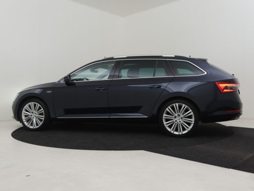 Skoda Superb Combi Laurin klement 1.4 TSI iV 218pk PHEV Laurin & Klement | Trekhaak | Canton Audio | Keyless |... ActivLease financial lease