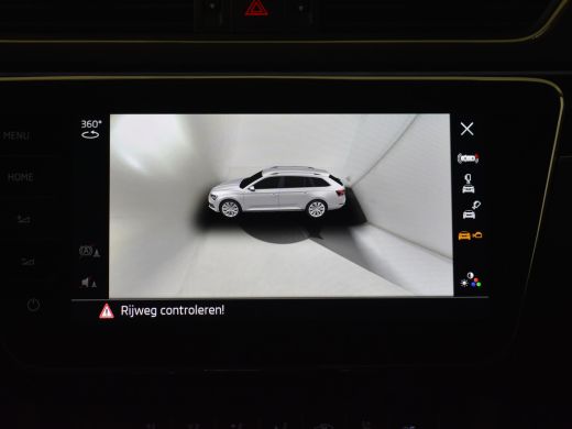 Skoda Superb Combi Laurin klement 1.4 TSI iV 218pk PHEV Laurin & Klement | Trekhaak | Canton Audio | Keyless |... ActivLease financial lease