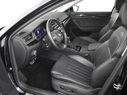 Skoda Superb Combi Laurin klement 1.4 TSI iV 218pk PHEV Laurin & Klement | Trekhaak | Canton Audio | Keyless |... ActivLease financial lease