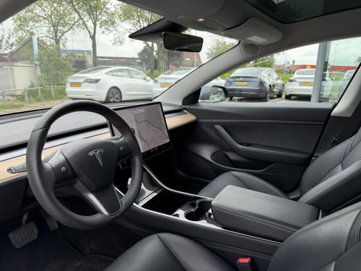 Tesla Model 3 Range Plus RWD | Autopilot | Panorama | Leder | ActivLease financial lease