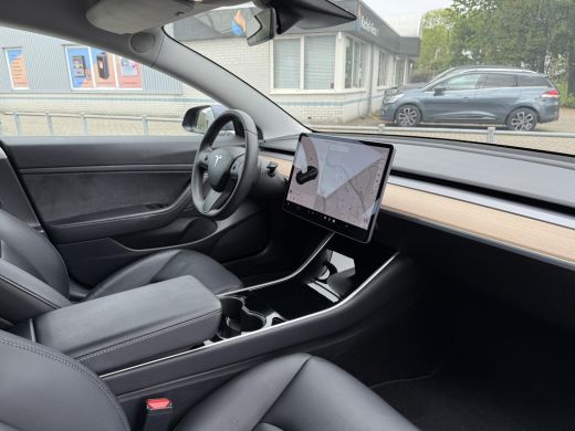 Tesla Model 3 Range Plus RWD | Autopilot | Panorama | Leder | ActivLease financial lease