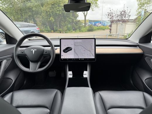 Tesla Model 3 Range Plus RWD | Autopilot | Panorama | Leder | ActivLease financial lease