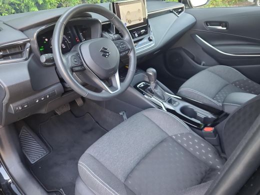 Toyota Corolla 1.8 Hybrid Style // Suzuki Swace | Apple CarPlay | Trekhaak | Blindspot | Stuurverwarming | Rijkl... ActivLease financial lease