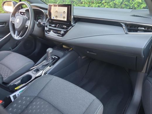 Toyota Corolla 1.8 Hybrid Style // Suzuki Swace | Apple CarPlay | Trekhaak | Blindspot | Stuurverwarming | Rijkl... ActivLease financial lease