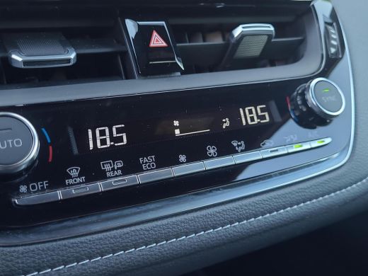 Toyota Corolla 1.8 Hybrid Style // Suzuki Swace | Apple CarPlay | Trekhaak | Blindspot | Stuurverwarming | Rijkl... ActivLease financial lease