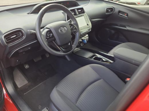 Toyota Prius 1.8 Dynamic | Apple CarPlay | Trekhaak | Navigatie | Rijklaarprijs incl. garantie | ActivLease financial lease