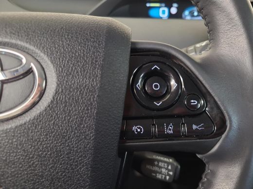 Toyota Prius 1.8 Dynamic | Apple CarPlay | Trekhaak | Navigatie | Rijklaarprijs incl. garantie | ActivLease financial lease