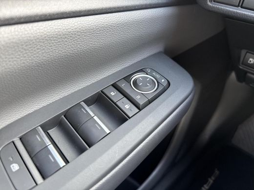Toyota Prius 2.0 Plug-in Executive | Navigatie | Apple CarPlay/Android auto | Achteruitrijcamera | Elektrisch ... ActivLease financial lease