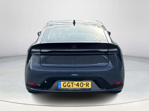 Toyota Prius 2.0 Plug-in Executive | Navigatie | Apple CarPlay/Android auto | Achteruitrijcamera | Elektrisch ... ActivLease financial lease