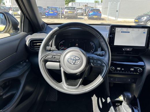 Toyota Yaris Cross 1.5 Hybrid Adventure Bi-tone ActivLease financial lease