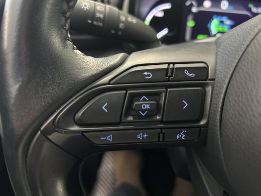 Toyota Yaris Cross 1.5 Hybrid Adventure Bi-tone ActivLease financial lease