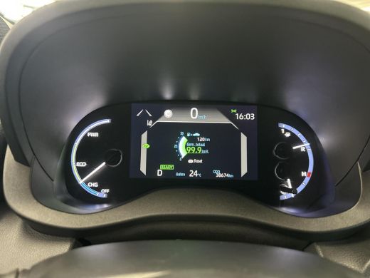 Toyota Yaris Cross 1.5 Hybrid Adventure Bi-tone ActivLease financial lease