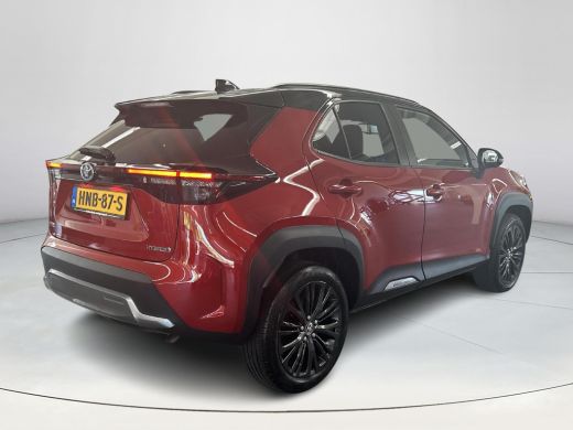 Toyota Yaris Cross 1.5 Hybrid Adventure Bi-tone ActivLease financial lease