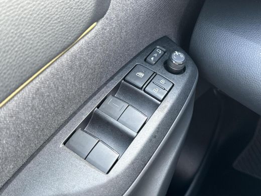 Toyota Yaris Cross 1.5 Hybrid Adventure | Navigatie | Apple CarPlay/Android auto | Stoelverwarming | Achteruitrijcamera ActivLease financial lease