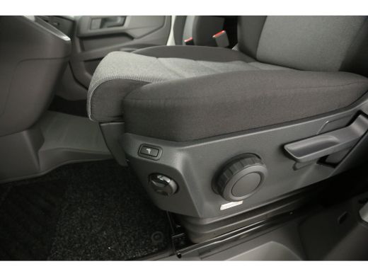 Volkswagen Crafter 2.0 TDI DSG HIGHLINE EXCLUSIVE L3H3 | FACELIFT MODEL | BPM VRIJ | NIEUW 3000KG TREKHAAK VIRTUAL A... ActivLease financial lease
