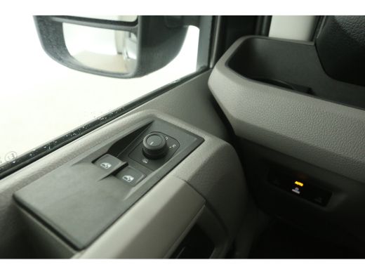 Volkswagen Crafter 2.0 TDI DSG HIGHLINE EXCLUSIVE L3H3 | FACELIFT MODEL | BPM VRIJ | NIEUW 3000KG TREKHAAK VIRTUAL A... ActivLease financial lease