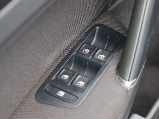 Volkswagen Golf 1.5 TSi 130 Pk Comfortline Business | Navigatie | DynAudio | Adaptive Cruise | Privacy Glass | St... ActivLease financial lease