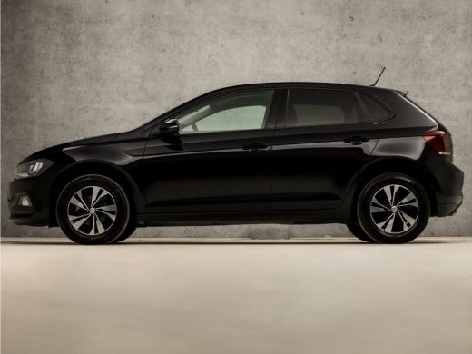 Volkswagen Polo 1.0 TSI Sportline (APPLE CARPLAY, GROOT NAVI, PARKEERSENSOREN, ADAPTIVE CRUISE, GETINT GLAS, SPOR... ActivLease financial lease