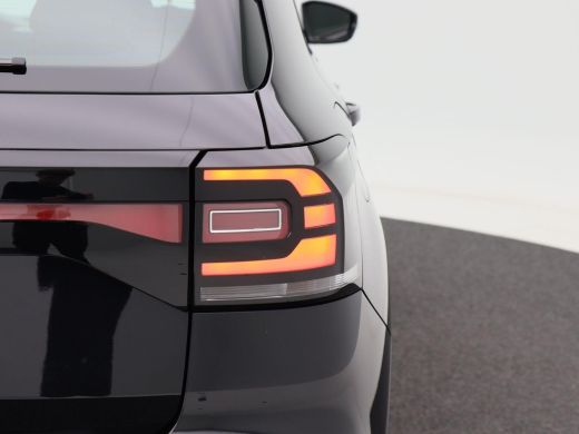 Volkswagen T-Cross 1.0 TSi Life | Airco | Adaptive Cruise Control | Parkeersensoren | Carplay | 16 Inch | 40.444 Km!! ActivLease financial lease