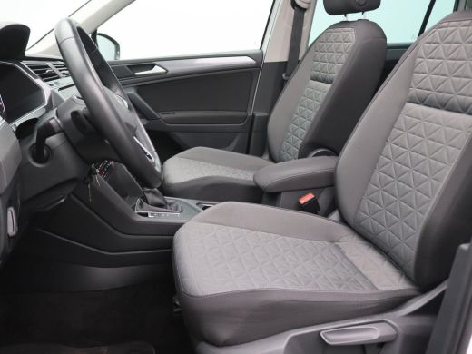 Volkswagen Tiguan 1.4 TSI Life Business eHybrid 245PK DSG Full led, trekhaak, adaptive cruise, stuur-stoelverwarmin... ActivLease financial lease
