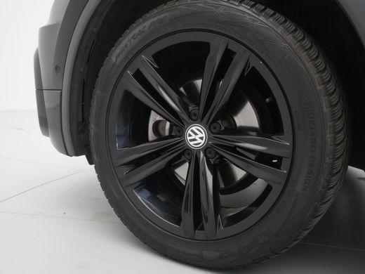 Volkswagen Tiguan Allspace 1.5 150pk DSG TSI Highline Business R Trekhaak Panoramadak Parkassist Stoelverwarming Camera Virt... ActivLease financial lease
