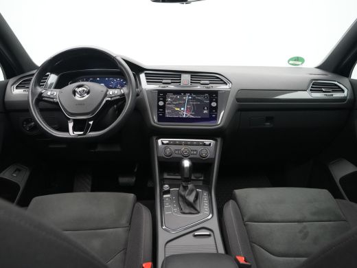 Volkswagen Tiguan Allspace 1.5 150pk DSG TSI Highline Business R Trekhaak Panoramadak Parkassist Stoelverwarming Camera Virt... ActivLease financial lease